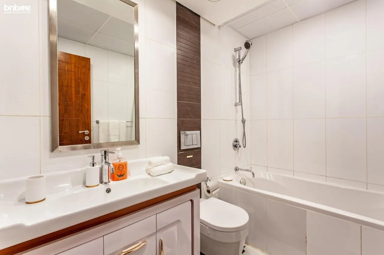 Inbetween Burjk & Dubai Mall Both Walking Distance - 1106 Apartment 0*,